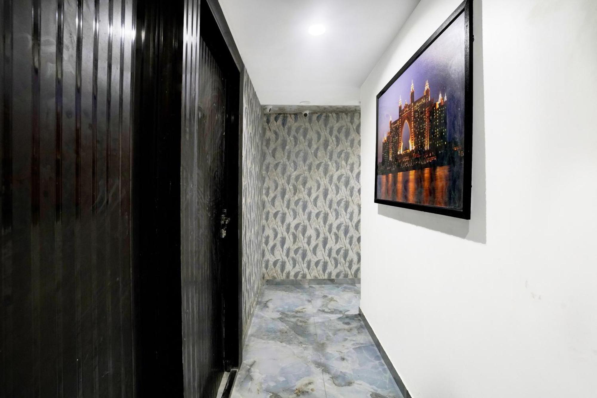 Super Collection O Goregaon Near Film Formerly Cupid 3* Bombaj