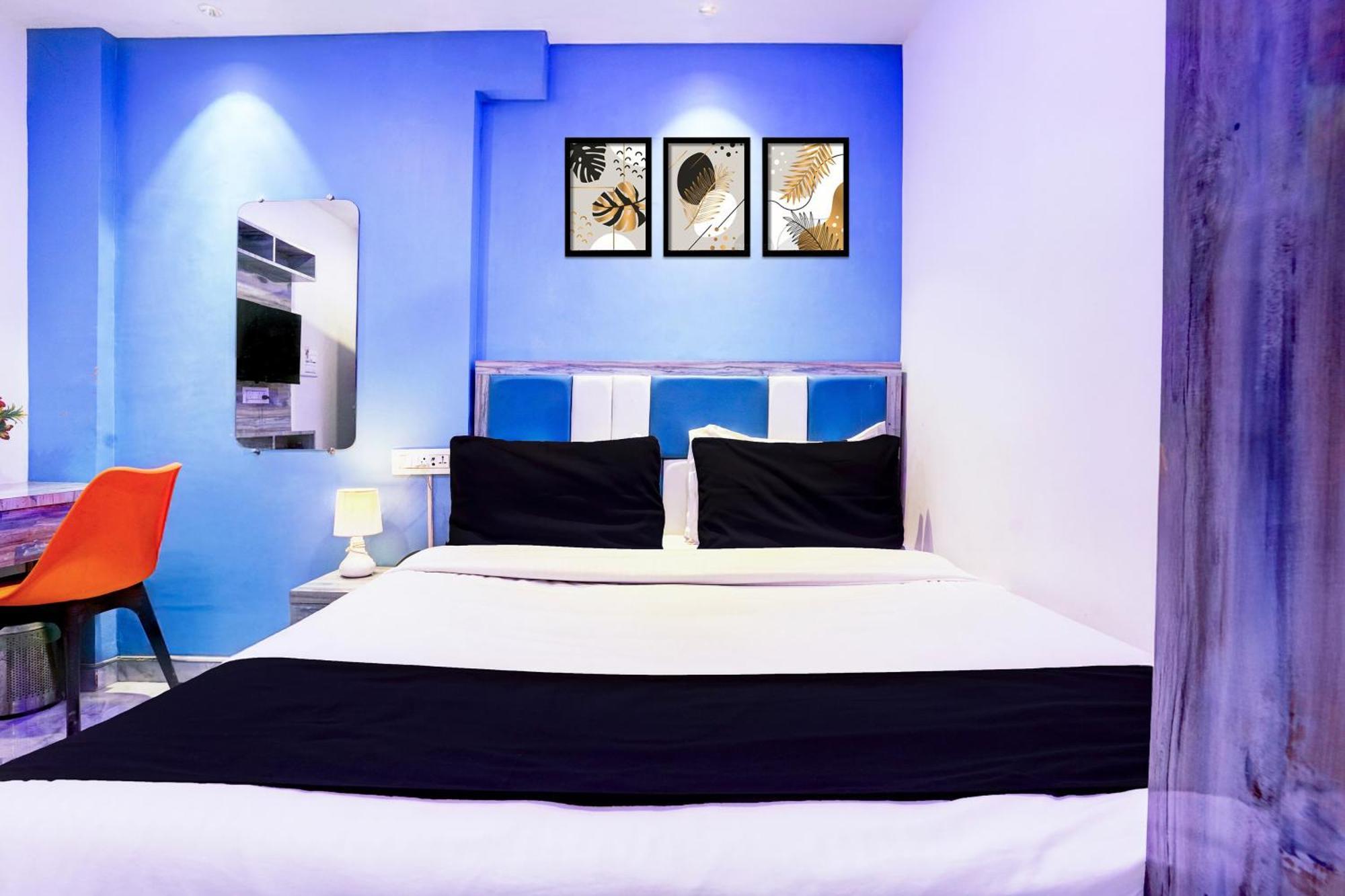 Super Collection O Goregaon Near Film Formerly Cupid 3*